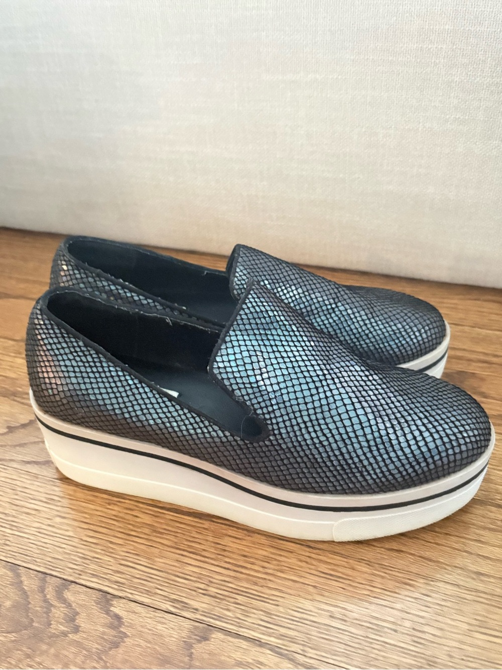Steve Madden Slip-On Platform Mules in Iridescent Black Snake-Print - Picture 8 of 11